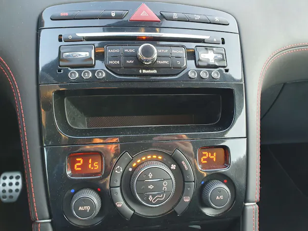 PEUGEOT RCZ 1.6 200PS Turbo