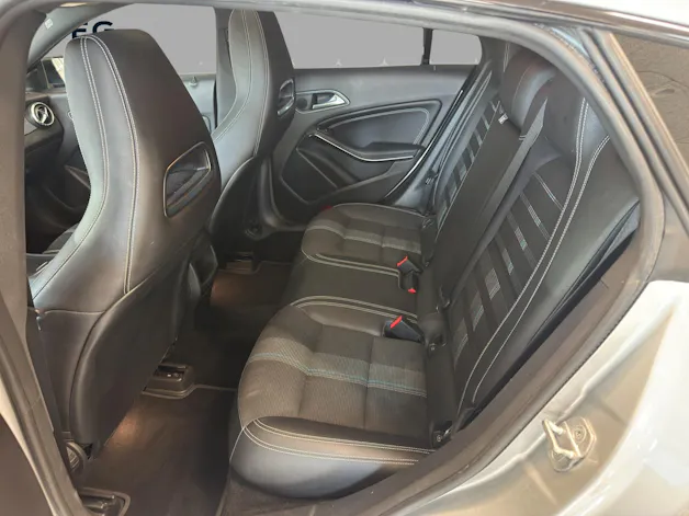 MERCEDES-BENZ CLA Shooting Brake 250 Urban 4Matic 7G-DCT
