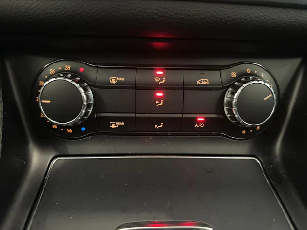 MERCEDES-BENZ CLA Shooting Brake 250 Urban 4Matic 7G-DCT
