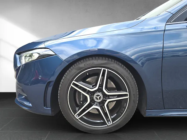 MERCEDES-BENZ A 220 Progressive 7G-DCT 4Matic