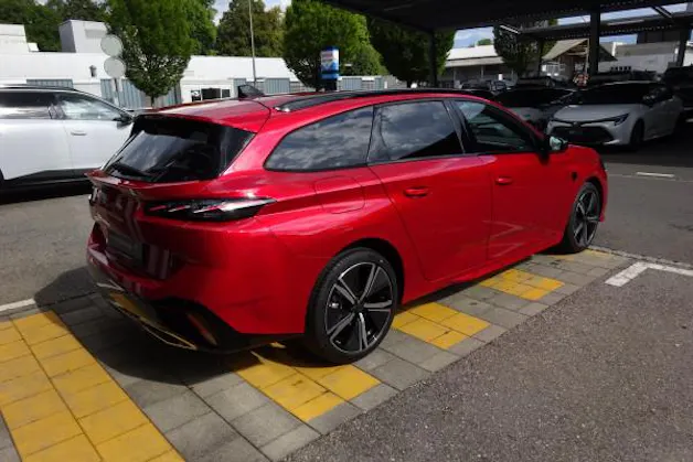 PEUGEOT 308 SW 1.2 HEV 136 GT