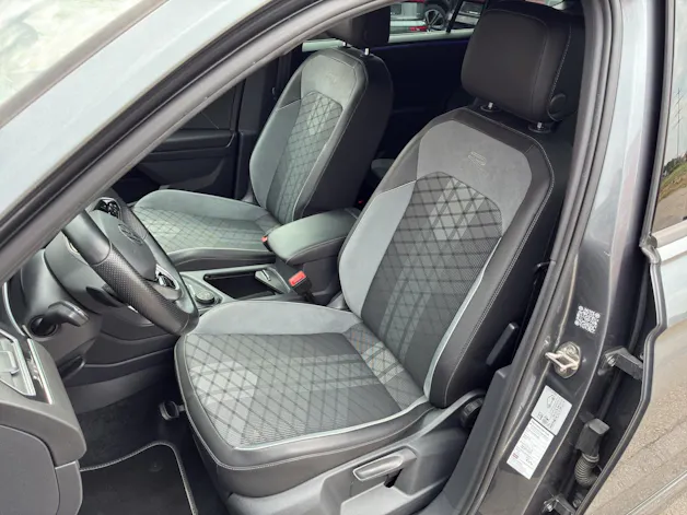 VW Tiguan Allspace 2.0 TDI SCR R-Line 4Motion DSG
