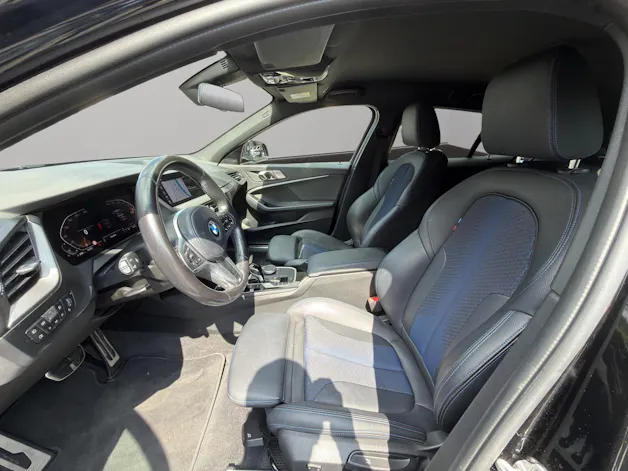 BMW 118i Pure M Sport Essential Edition