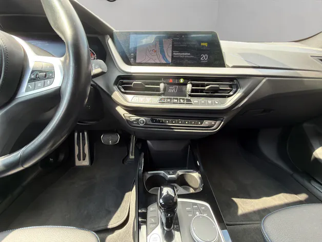 BMW 118i Pure M Sport Essential Edition
