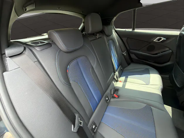BMW 118i Pure M Sport Essential Edition