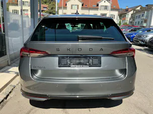 SKODA Octavia Combi 1.5 TSI mHEV 150PS Sportline *** PANORAMA - SCHIEBEDACH ***