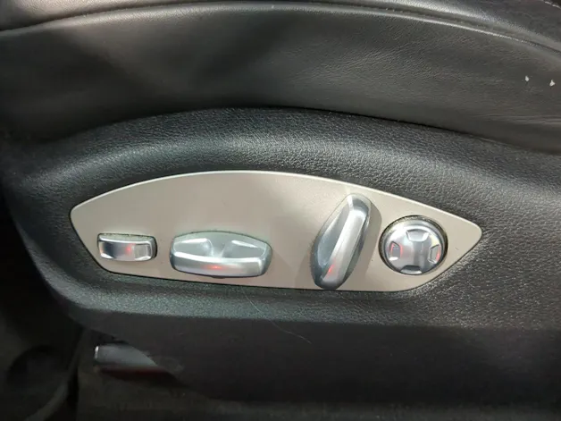 PORSCHE Macan PDK