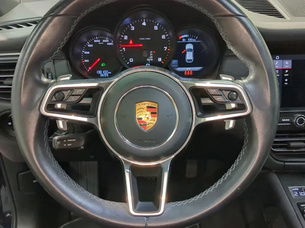 PORSCHE Macan PDK