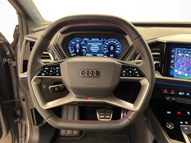 AUDI Q4 e-tron 45 Swiss Ski quattro