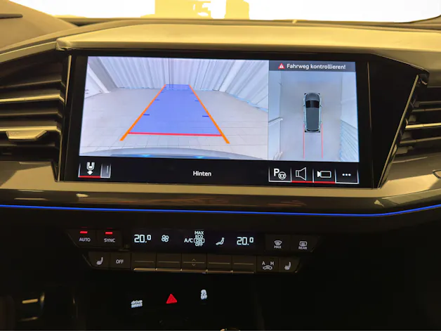 AUDI Q4 e-tron 45 Swiss Ski quattro