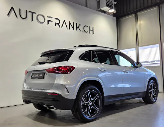 MERCEDES-BENZ GLA 250 e EQ Star AMG Line