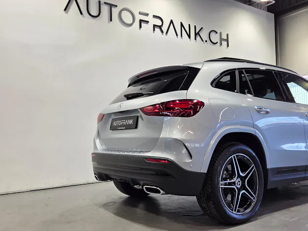 MERCEDES-BENZ GLA 250 e EQ Star AMG Line