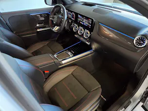 MERCEDES-BENZ GLA 250 e EQ Star AMG Line