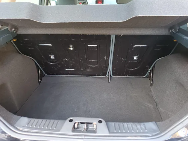FORD Fiesta 1.6 16V Titanium