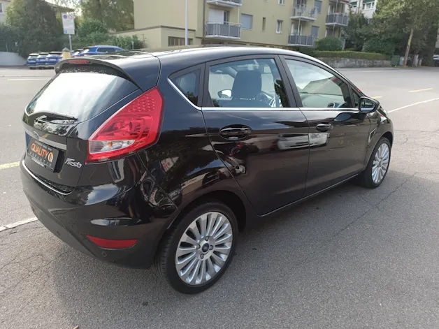 FORD Fiesta 1.6 16V Titanium