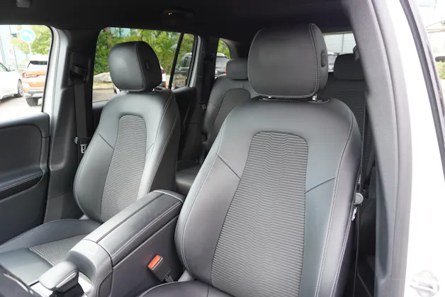 MERCEDES-BENZ GLB 220 d 4Matic Progressive 8G-Tronic 7-PLÄTZER!!!