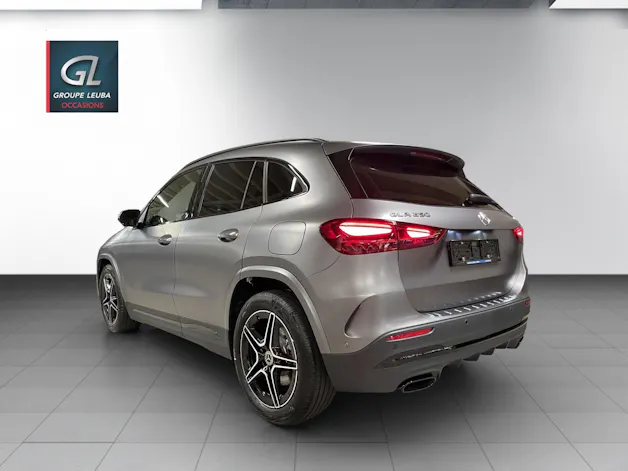 MERCEDES-BENZ GLA 250 4Matic 8G-DCT Swiss Star