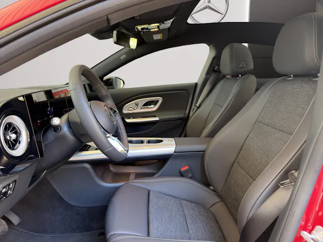 MERCEDES-BENZ CLA 200 8G-DCT 4Matic