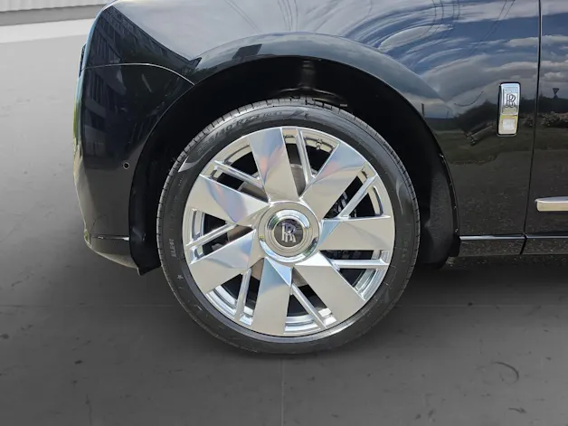Rolls Royce ROLLS-ROYCE Cullinan Serie II - Neuwagen - CRYSTAL OVER BLACK