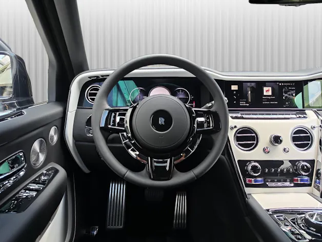 Rolls Royce ROLLS-ROYCE Cullinan Serie II - Neuwagen - CRYSTAL OVER BLACK