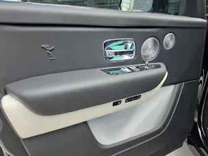 Rolls Royce ROLLS-ROYCE Cullinan Serie II - Neuwagen - CRYSTAL OVER BLACK