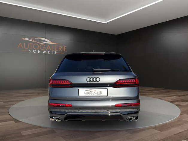 AUDI SQ7 TFSI quattro | CH | Audi Garantie 2027 | NP: 170K | 22" | Black Optik | Massage | Pano | 7Sitz |