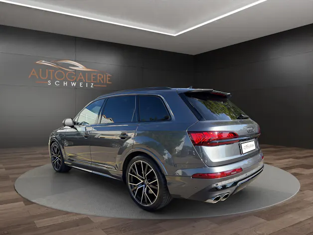 AUDI SQ7 TFSI quattro | CH | Audi Garantie 2027 | NP: 170K | 22" | Black Optik | Massage | Pano | 7Sitz |