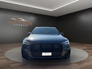 AUDI SQ7 TFSI quattro | CH | Audi Garantie 2027 | NP: 170K | 22" | Black Optik | Massage | Pano | 7Sitz |
