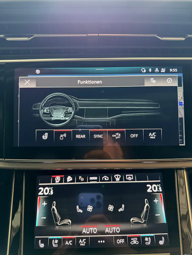 AUDI SQ7 TFSI quattro | CH | Audi Garantie 2027 | NP: 170K | 22" | Black Optik | Massage | Pano | 7Sitz |