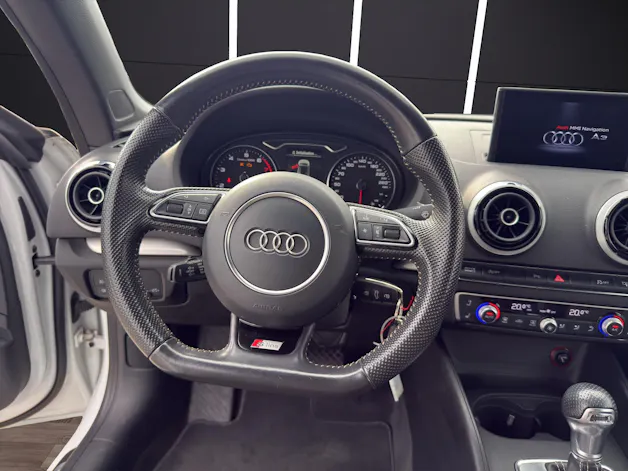 AUDI A3 Cabriolet 1.4 TFSI Ambition S-tronic