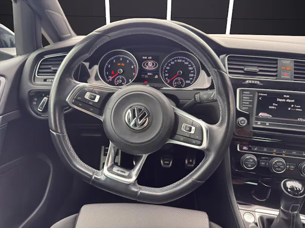 VW Golf 1.4 TSI Lounge RLine