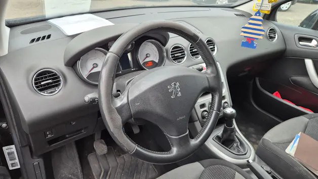 PEUGEOT 308 1.6 16V VTI Lion Ed.