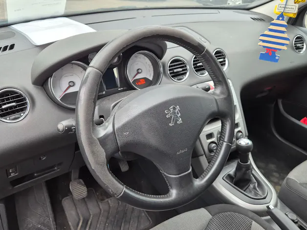 PEUGEOT 308 1.6 16V VTI Lion Ed.