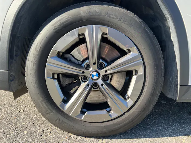 BMW X1 xDrive 23d 48V (CH)
