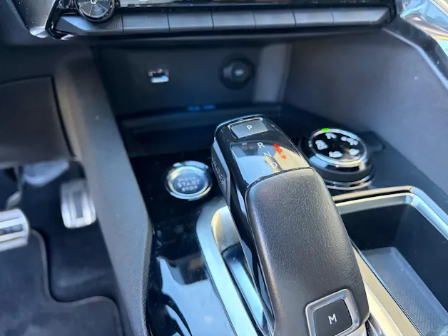 PEUGEOT 5008 2.0 BlueHDi 180 GT