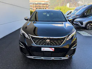 PEUGEOT 5008 2.0 BlueHDi 180 GT