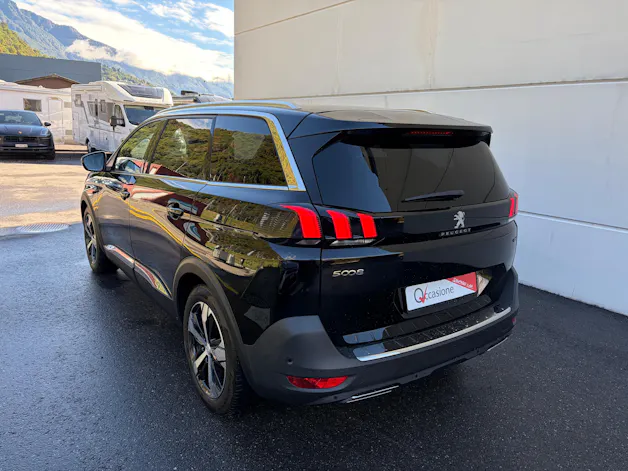 PEUGEOT 5008 2.0 BlueHDi 180 GT