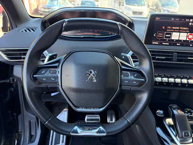 PEUGEOT 5008 2.0 BlueHDi 180 GT