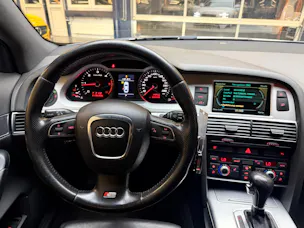 AUDI A6 3.0 V6 TDI quattro T-Tronic