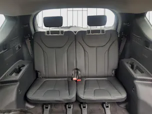 HYUNDAI Santa Fe 1.6 HEV Amplia Auto. 7 places
