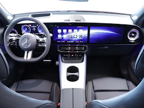immagine del veicolo MERCEDES-BENZ GLB 220 4matic
