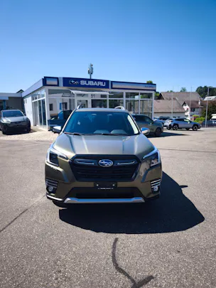 Subaru Forester Station 2.0i e-Boxer Swiss Plus