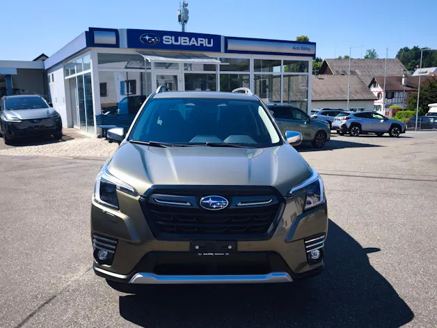Subaru Forester Station 2.0i e-Boxer Swiss Plus