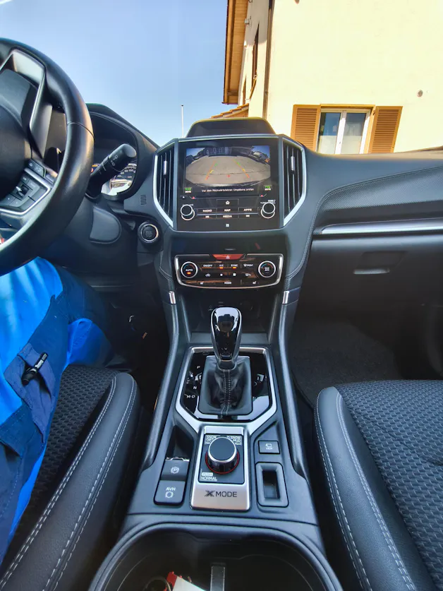 Subaru Forester Station 2.0i e-Boxer Swiss Plus