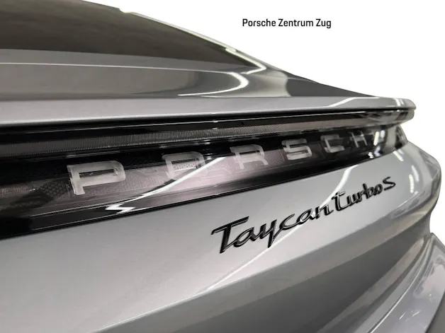 PORSCHE Taycan Turbo S