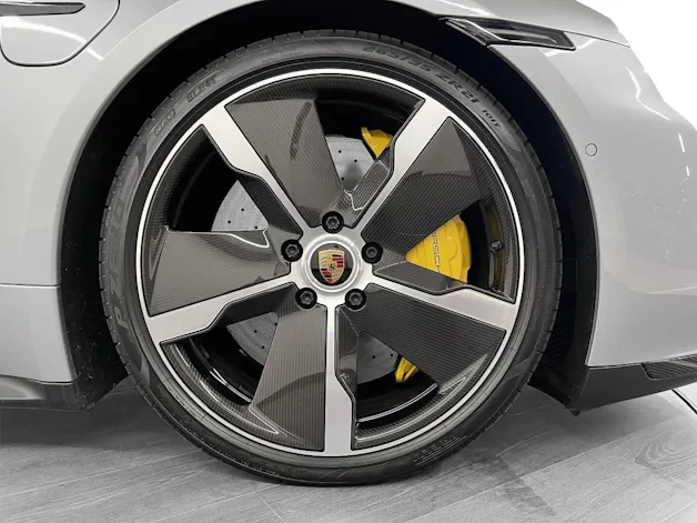PORSCHE Taycan Turbo S
