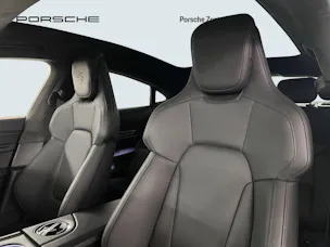 PORSCHE Taycan Turbo S