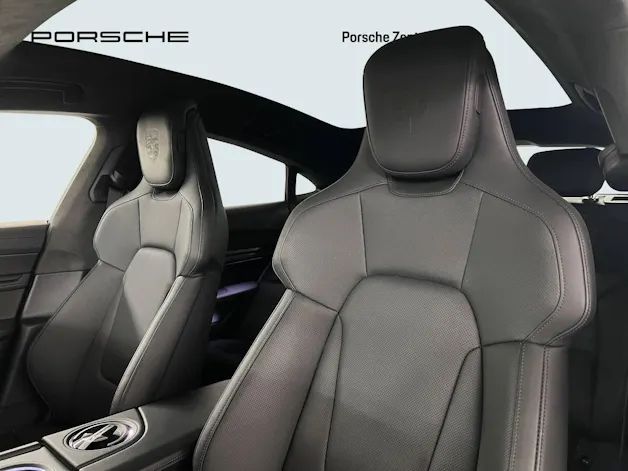 PORSCHE Taycan Turbo S