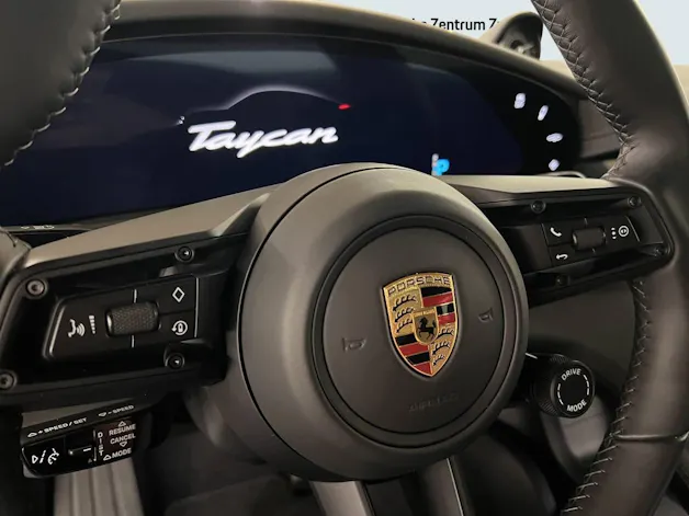 PORSCHE Taycan Turbo S