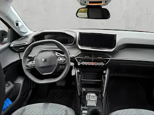 PEUGEOT 208 1.2 Hybrid Allure